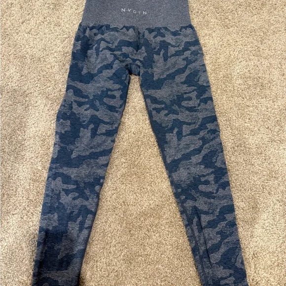 NVGTN Slate Blue Camo Seamless High-Waisted Leggings - Picture 4 of 5